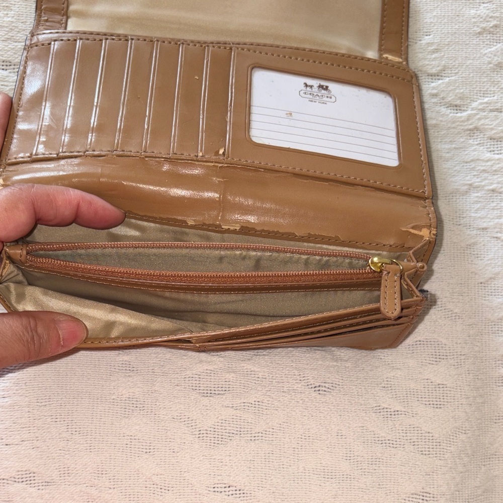 Vintage Coach Brown Leather Wallet, Peeling BNWOT - Picture 11 of 14